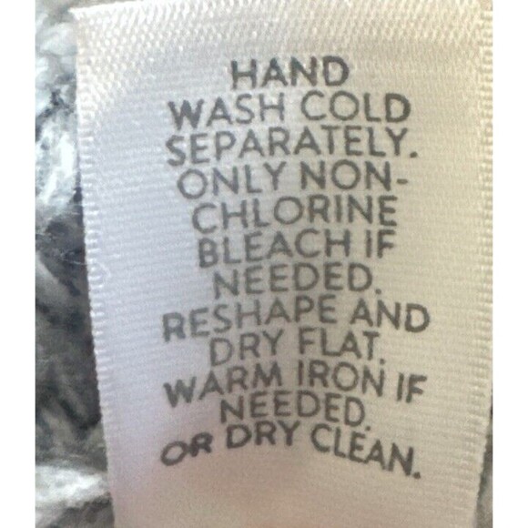 J. Jill Wearever Collection Marled GRAY WHITE Chunky Cable Knit Sweater Sz S - Picture 8 of 10